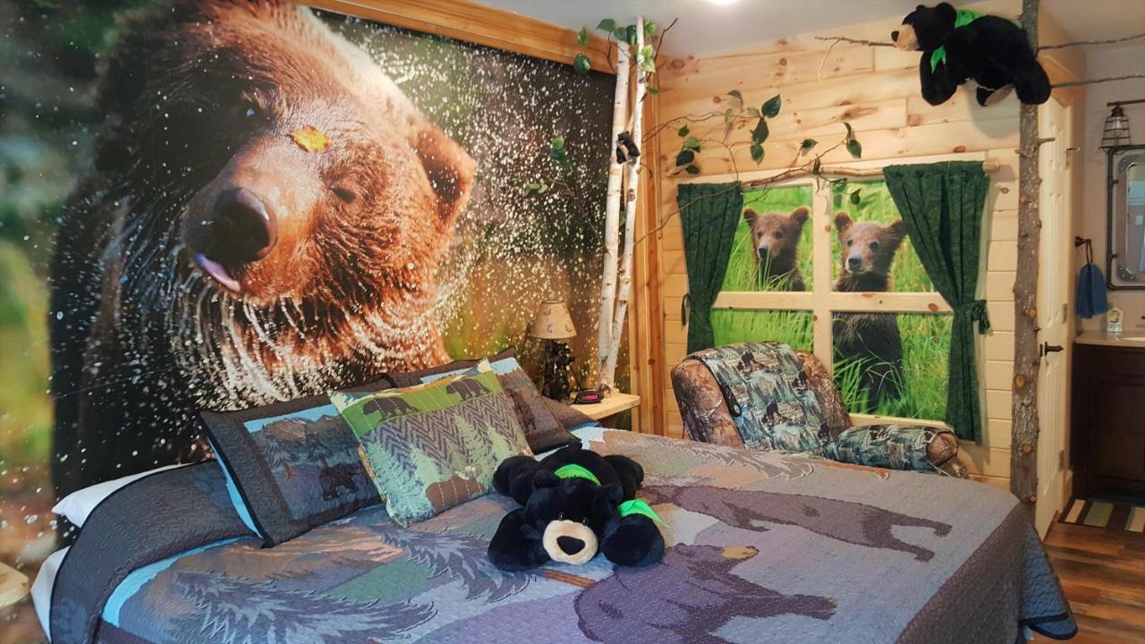 Bear Cove Inn Saint Ignace Eksteriør bilde