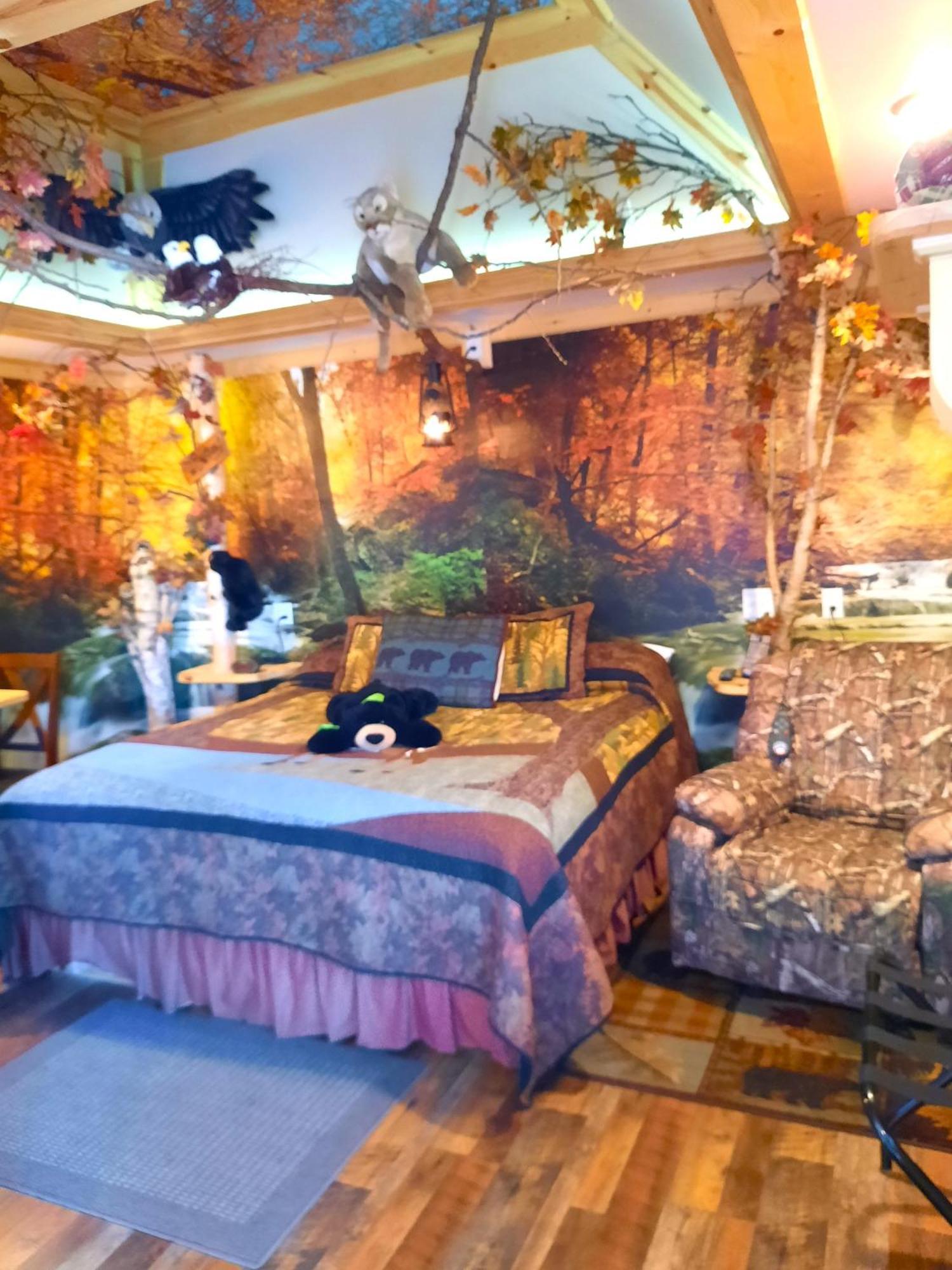 Bear Cove Inn Saint Ignace Eksteriør bilde
