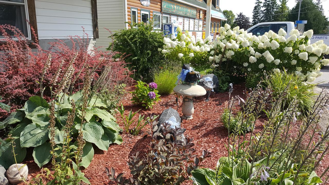 Bear Cove Inn Saint Ignace Eksteriør bilde